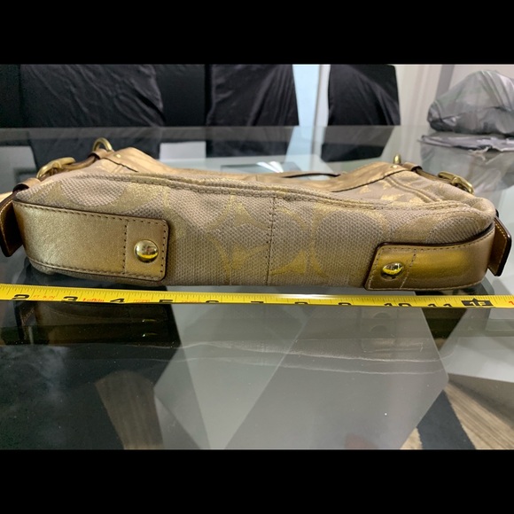 *SOLD* Coach Purse - Picture 4 of 6